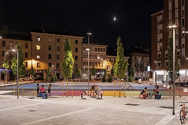 Plaza de Gasperi en Padua, Italia